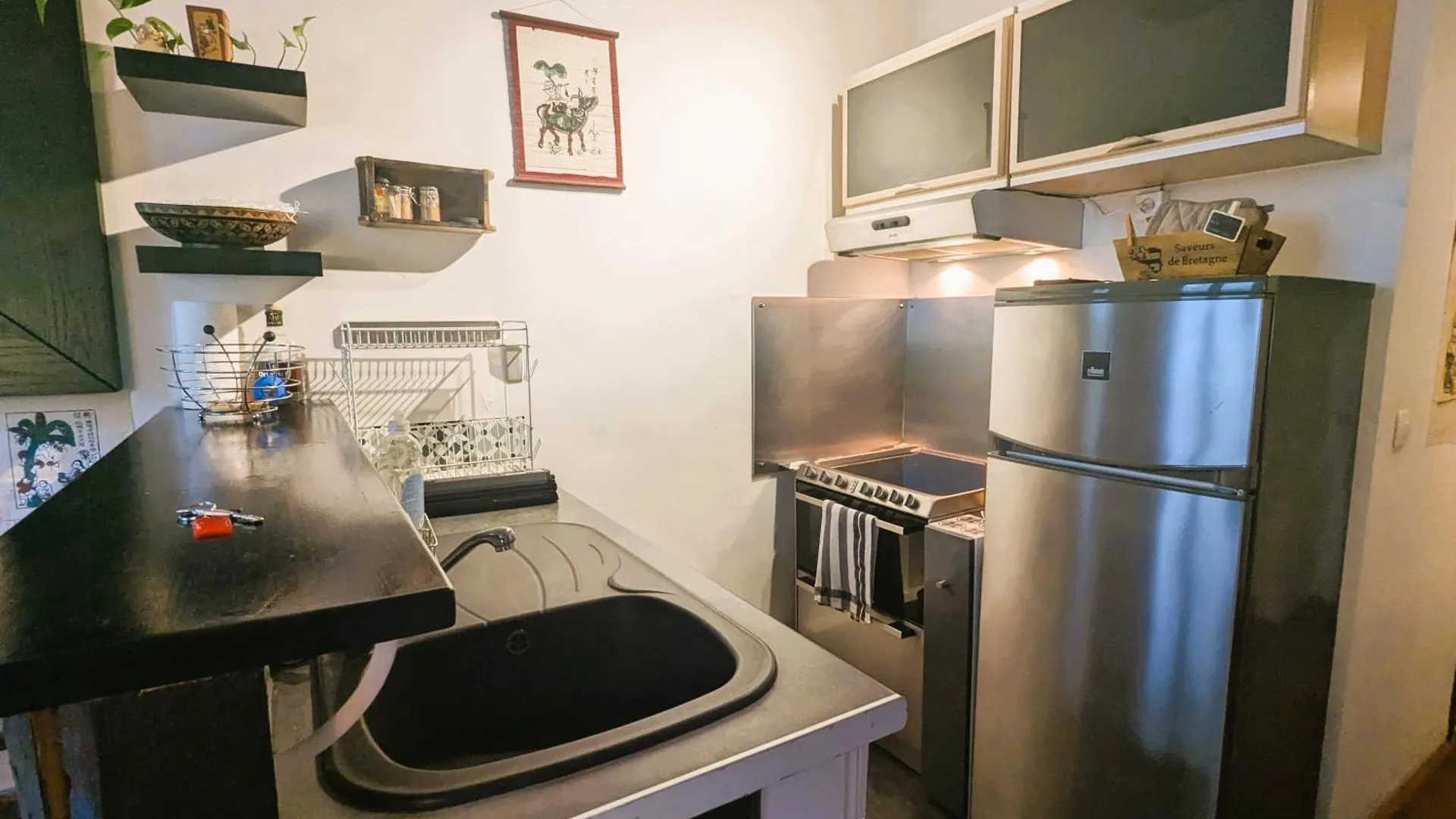 Charming Pied-A-Terre - Marais Apartment Paris